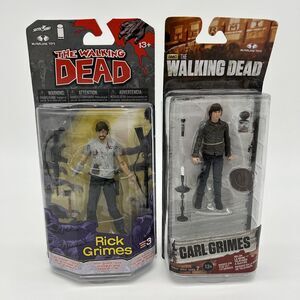 McFarlane The Walking Dead Comic Series 3 Rick Grimes Series 7 Carl Grimes NEW